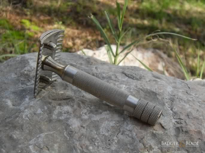 Italian Army Open Comb Razor 50's