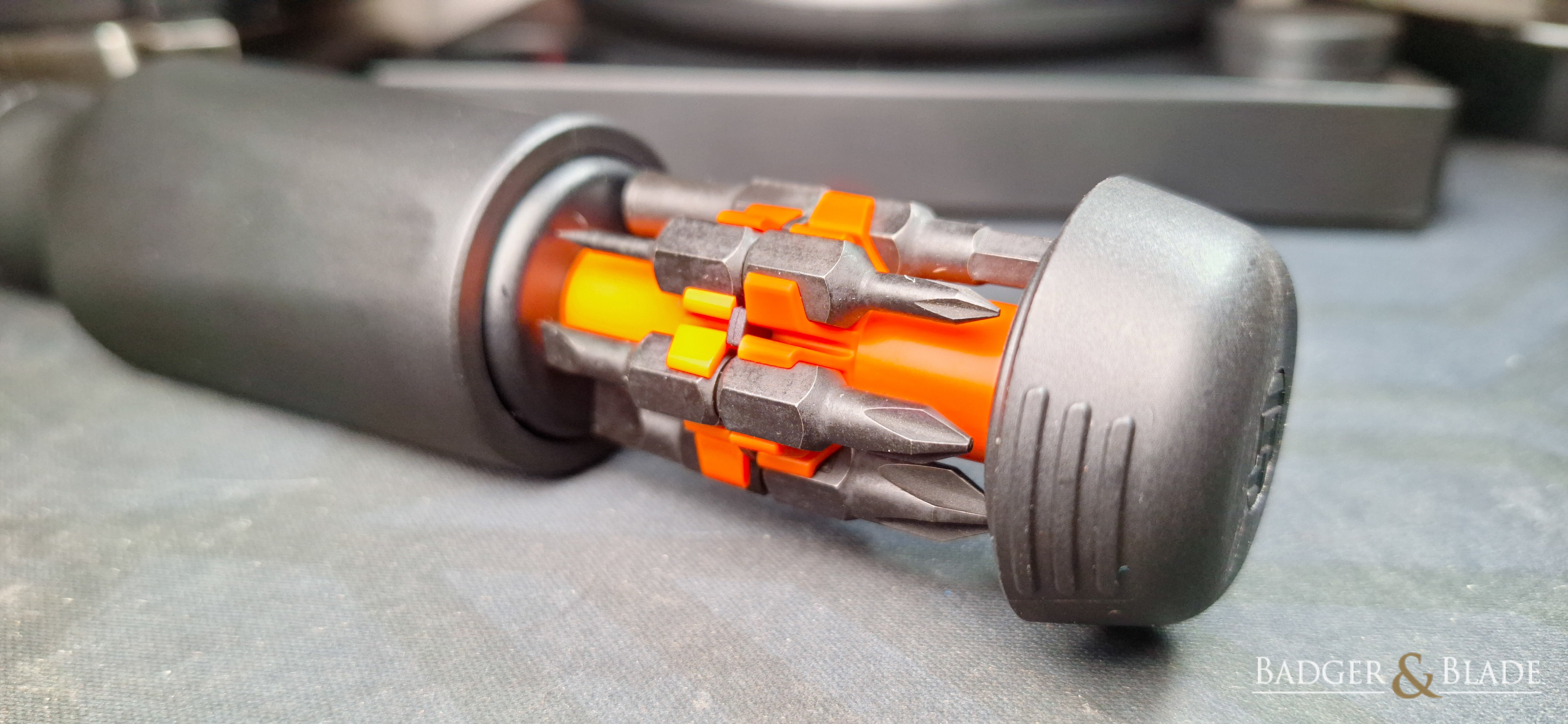 LTT Ratcheting ScrewDriver.jpg