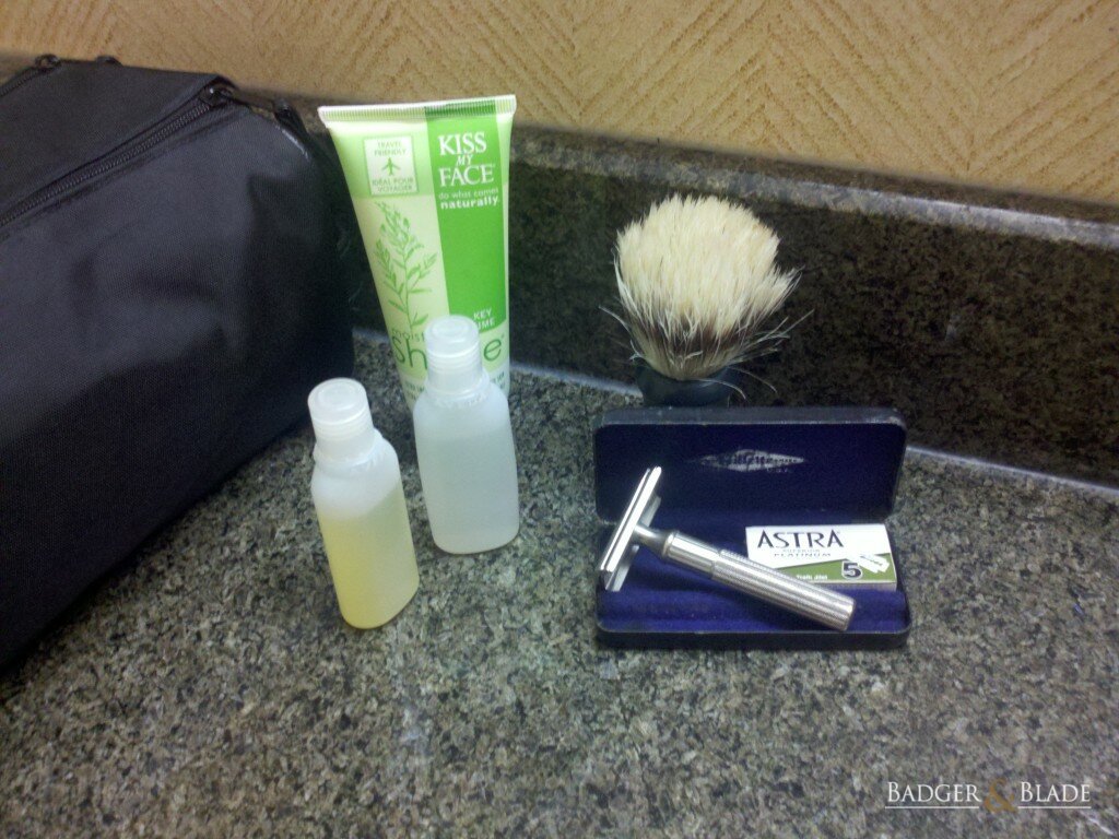 Travelling shave kit