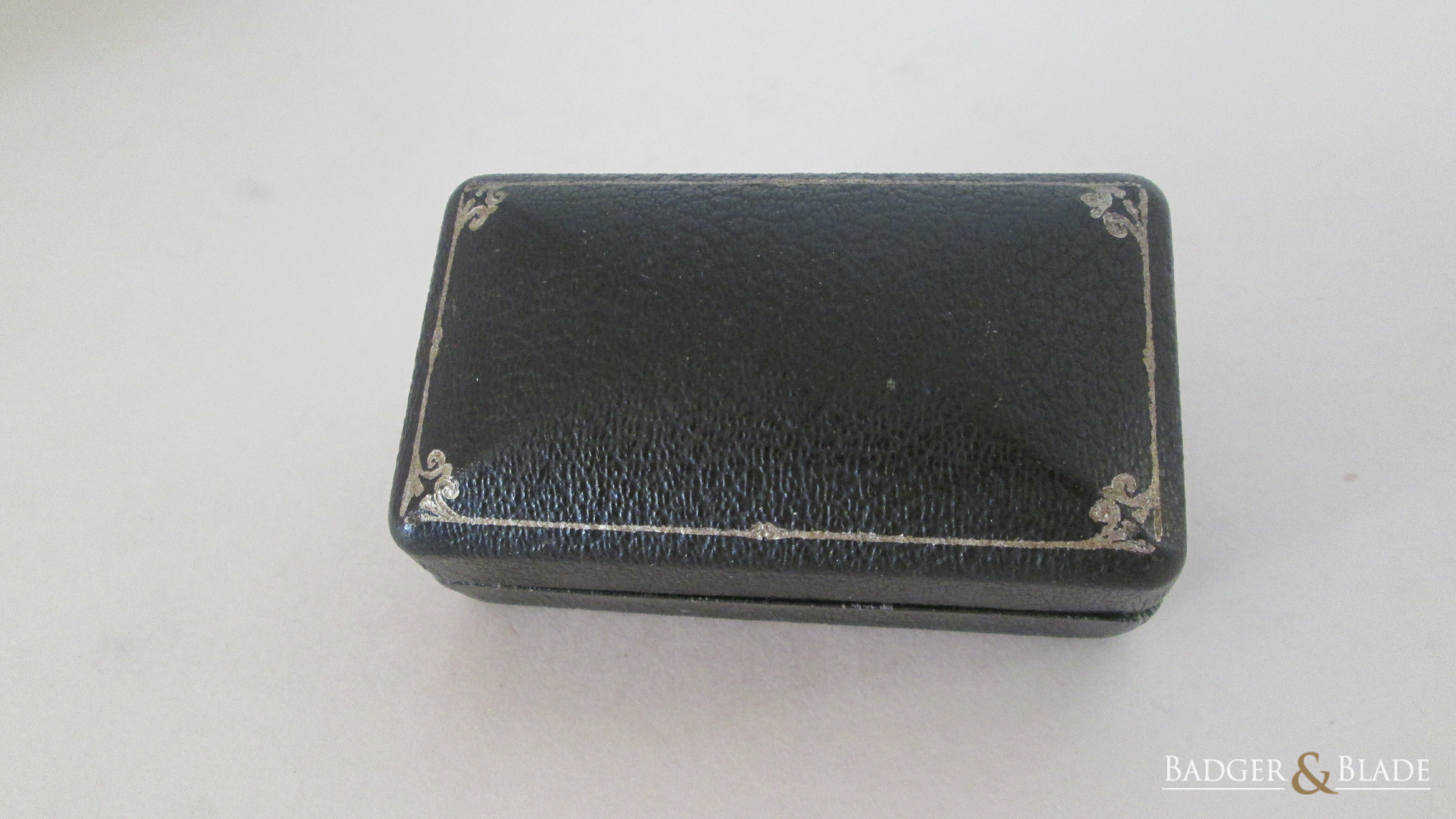 Vintage Razor Case